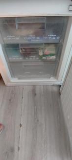 Inbouw koelkast met vriezer, Witgoed en Apparatuur, Vriezers en Diepvrieskisten, Ophalen of Verzenden, Zo goed als nieuw, Minder dan 60 cm