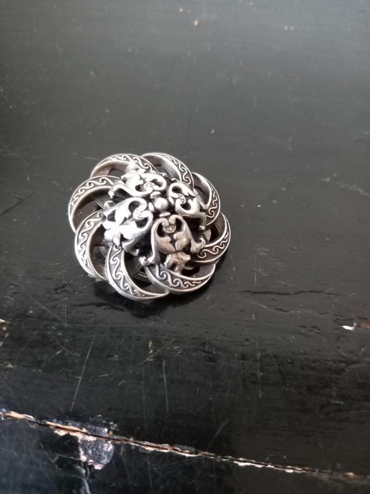 Vintage Franse broche en sjaalclip, Sieraden, Tassen en Uiterlijk, Bedels, Zo goed als nieuw, Overige merken, Overige materialen