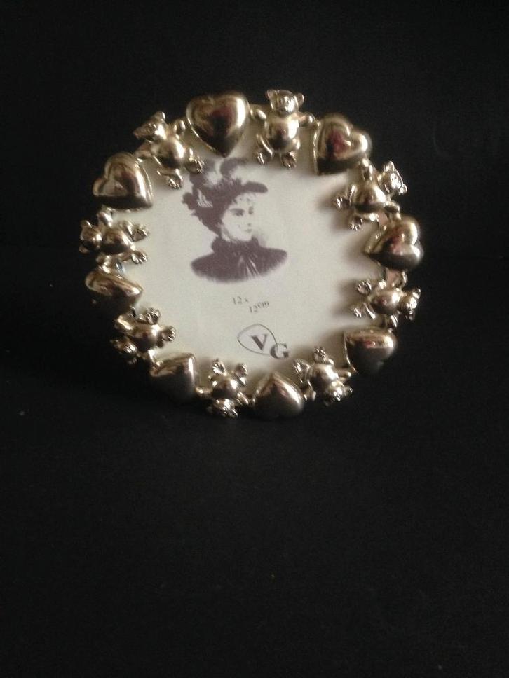 Foto lijstje van metaal met hartjes en beertjes, Huis en Inrichting, Woonaccessoires | Lijsten, Gebruikt, Minder dan 50 cm, Minder dan 50 cm