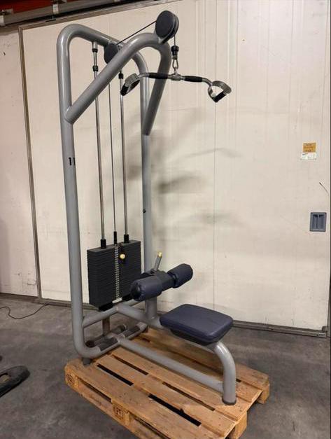 Technogym Lat Pulldown - Krachtstation, Sport en Fitness, Fitnessmaterialen, Gebruikt, Rug, Ophalen