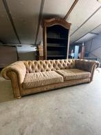 Chesterfield Bank Lichtbruin, Huis en Inrichting, Banken | Bankstellen, Ophalen, Gebruikt, Rechte bank, 200 tot 250 cm