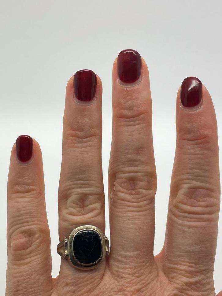 Z620 Prachtige zilveren ring met onyx maat 17,5, Sieraden, Tassen en Uiterlijk, Antieke sieraden, Ring, Zilver, Met edelsteen