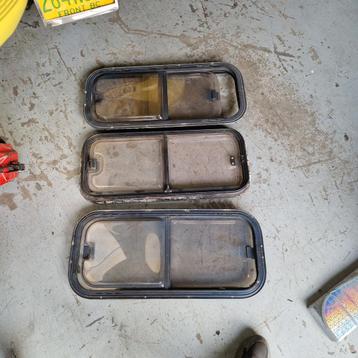 3 x camper raam 33x73.5 beschikbaar voor biedingen