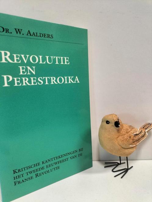 Aalders, Dr. W.;  Revolutie en Perestroika, Boeken, Godsdienst en Theologie, Gelezen, Christendom | Protestants, Ophalen of Verzenden