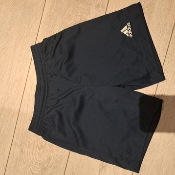 Adidas sportbroek 9-10y 140 (donkerblauw) beschikbaar voor biedingen