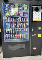 Twee Touchscreen Vending Machines, Ophalen
