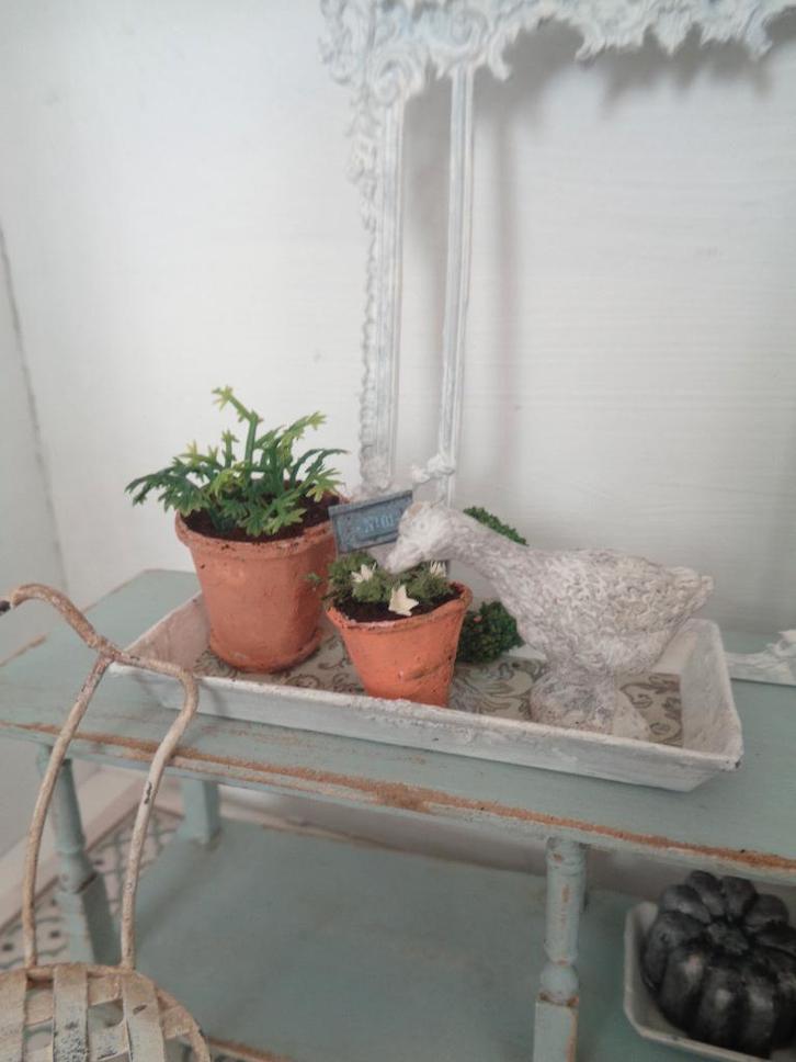 Brocante set....Poppenhuis 1:12... (Fotonr F3)*, Verzamelen, Poppenhuizen en Toebehoren, Nieuw, Poppenhuis, Ophalen of Verzenden