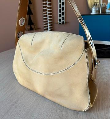 Tod’s damestas beschikbaar voor biedingen