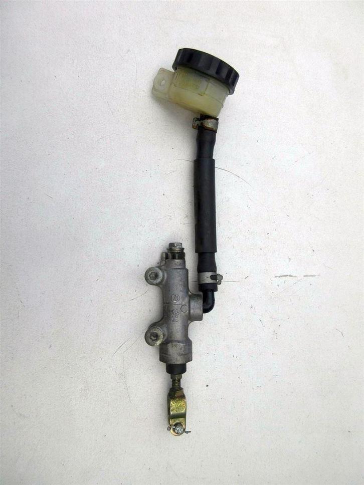 Kawasaki GPX600R rempomp achterrem GPX 600 R rem pomp achter, Motoren, Accessoires | Overige, Gebruikt, Ophalen of Verzenden