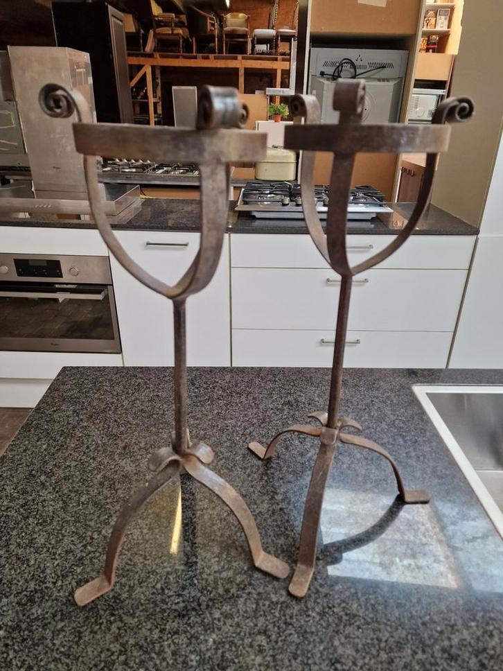 2 metalen kandelaren, Antiek en Kunst, Antiek | Kandelaars, Koper of Brons, Ophalen
