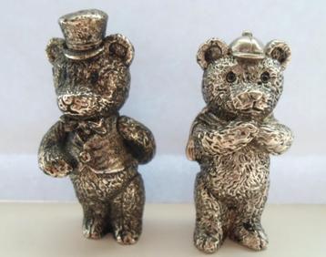 2 metalen beertjes beschikbaar voor biedingen