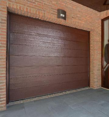 Garagedeur (elektrisch) beschikbaar voor biedingen