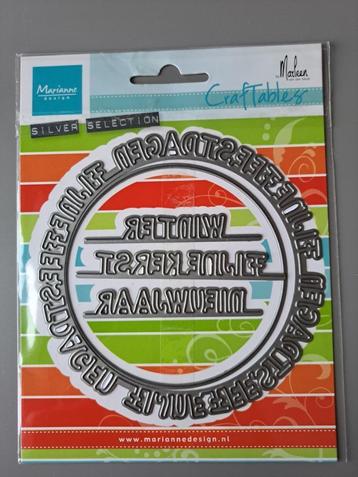 Snijmal Kerst 'Fijne Feestdagen' Marianne Design CR1561 beschikbaar voor biedingen