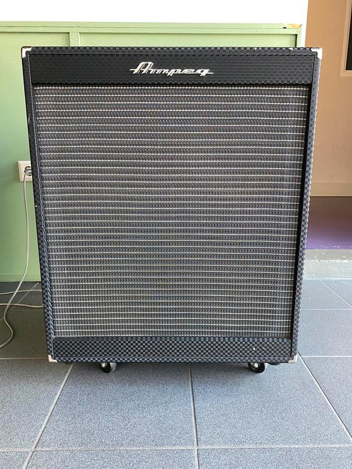 Ampeg PF-410HLF (4x10), Muziek en Instrumenten, Versterkers | Bas en Gitaar, Gebruikt, 100 watt of meer, Ophalen