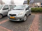 Toyota Yaris 1.3 2007 125,000 km, Auto's, Toyota, Voorwielaandrijving, 40 €/maand, 4 cilinders, Origineel Nederlands