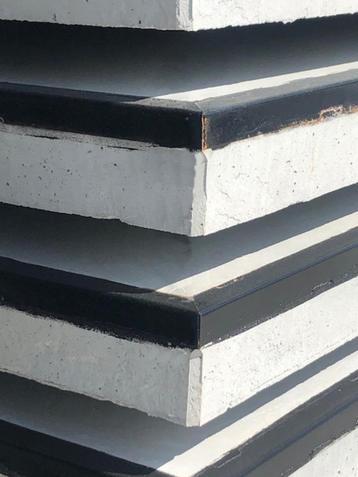 Betonplaten 200x200x16cm, hoekrand, stelconplaat verharding beschikbaar voor biedingen