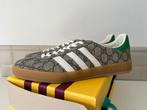 Adidas x Gucci Gazelle Beige GG Monogram 45 1/3 Nieuw, Kleding | Heren, Schoenen, Bruin, Nieuw, Ophalen of Verzenden, Sneakers of Gympen