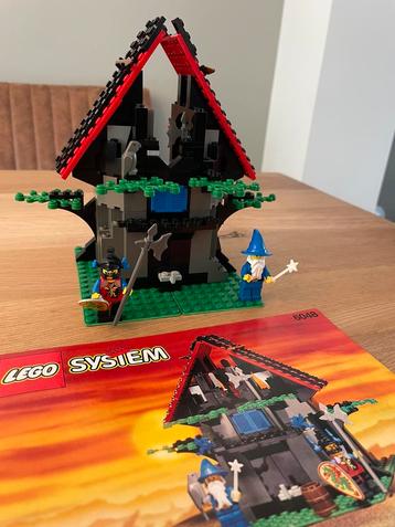 Lego Majisto's Magical Workshop 6048. beschikbaar voor biedingen