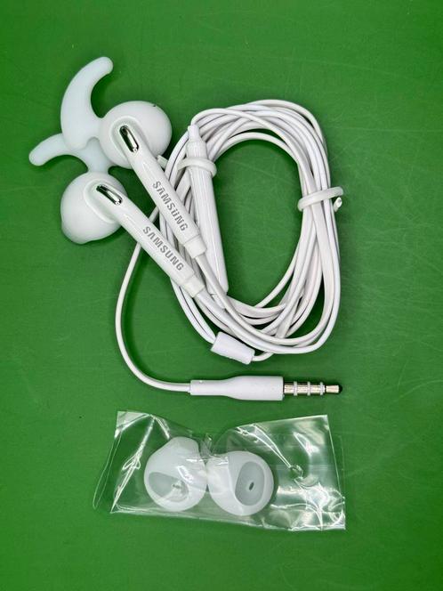 Samsung koptelefoon EO-EG920BW sport earbuds wit, Telecommunicatie, Mobiele telefoons | Oordopjes, Nieuw, Ophalen of Verzenden