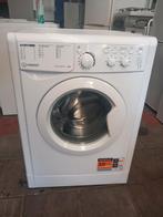 Wasmachine Indisit, Ophalen, 1200 tot 1600 toeren, 8 tot 10 kg, Zo goed als nieuw