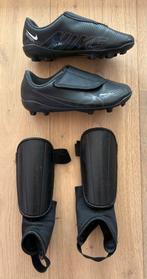 Nike voetbalschoenen maat 31, Sport en Fitness, Voetbal, Gebruikt, Maat XS of kleiner, Schoenen, Ophalen of Verzenden