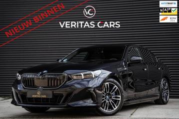 BMW 5-serie 550e xDrive M-Sport 489PK Pano|BTW|H&K|360 Camer beschikbaar voor biedingen