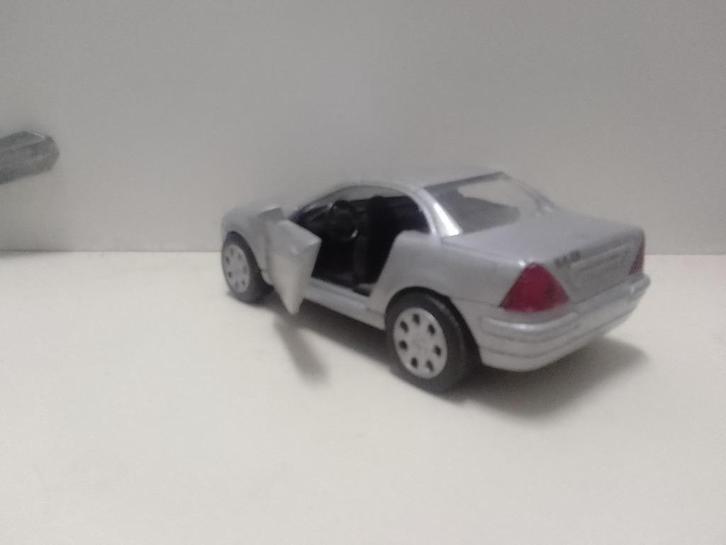 Mercedes SLK 1998, Hobby en Vrije tijd, Modelauto's | Overige schalen, Zo goed als nieuw, Auto, Ophalen of Verzenden