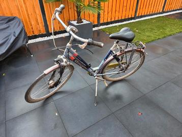 Gazelle fiets met nieuwe verlichting, binnenbanden & slot beschikbaar voor biedingen