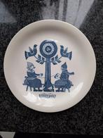 Bord Volendam klederdracht kinderen Petrus Regout, 20,5 cm, Antiek en Kunst, Antiek | Servies los, Ophalen of Verzenden
