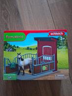 Schleich Farm world pony box met Mustang mare 42724, Ophalen of Verzenden, Nieuw, Jongen of Meisje