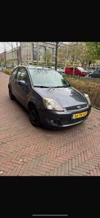 Ford Fiësta 1.4 16V 3DR 2006 Grijs, Auto's, Ford, Voorwielaandrijving, 4 cilinders, 995 kg, Origineel Nederlands