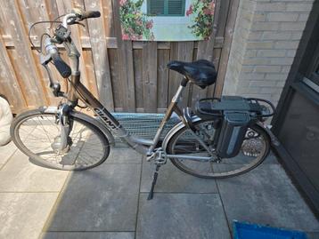 Giant twist elektrische fiets met 2 accu's  beschikbaar voor biedingen