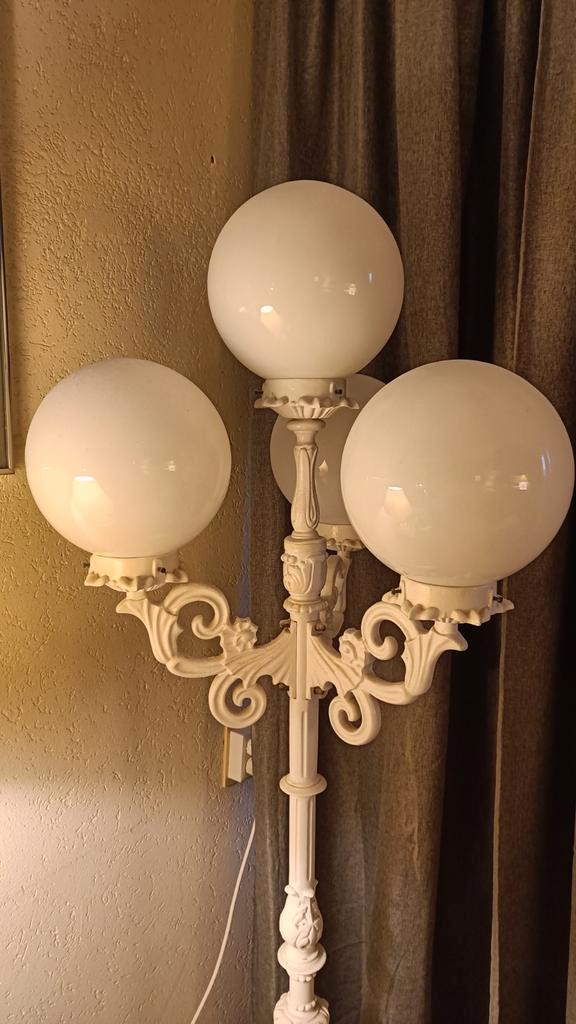 Unieke gietijzeren lantaarn, Antiek en Kunst, Antiek | Lampen, Ophalen