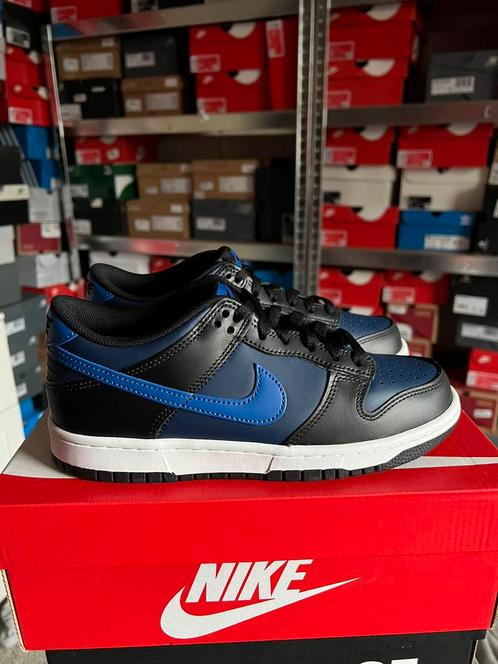 Nike Dunk Low Zwart Blauw (38.5), Kleding | Heren, Schoenen, Ophalen of Verzenden