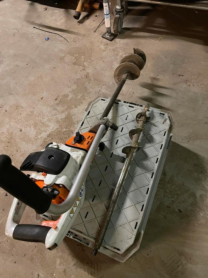 Stihl bt45 boormachiene grondboor., Tuin en Terras, Hand-tuingereedschap, Zo goed als nieuw, Ophalen of Verzenden
