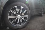 Volvo XC60 2.0 T8 Twin Engine AWD Inscription Head-up | Schu, 12 maanden, Stof, Gebruikt, Euro 6