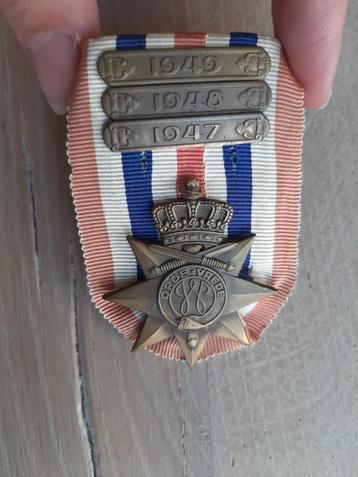 originele oude medaille Orde en Vrede met jaartallen, KNIL?  beschikbaar voor biedingen
