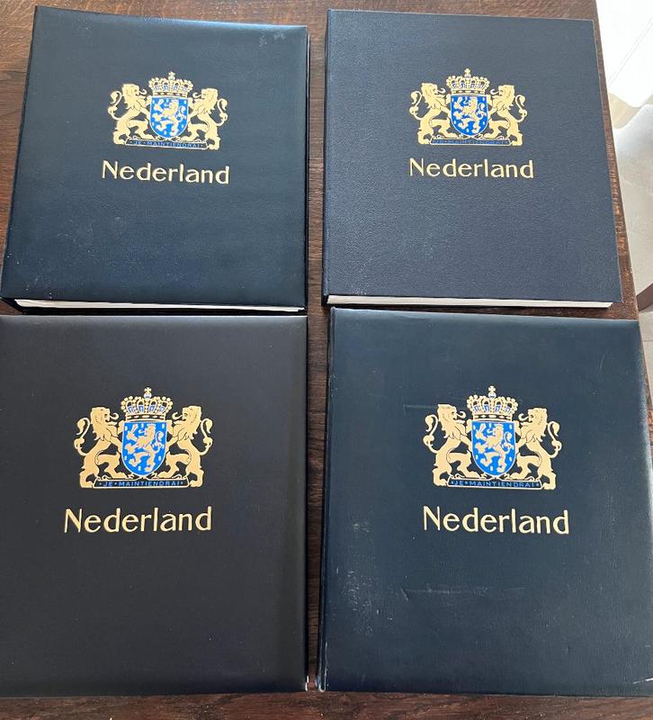 Acht DAVO albums met en zonder zegels, Postzegels en Munten, Postzegels | Nederland, Postfris, Na 1940, Verzenden