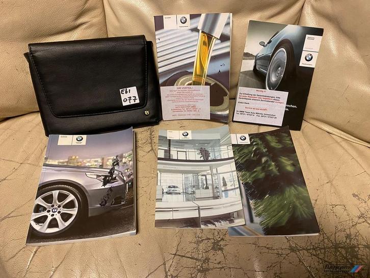 Bmw E61 onderhoudsmap instructieboekjes 5-serie touring boek, Auto diversen, Handleidingen en Instructieboekjes, Ophalen of Verzenden