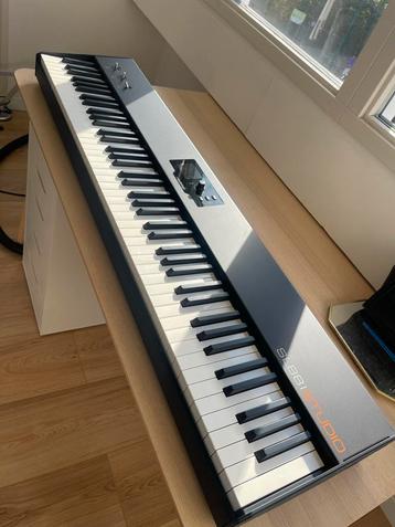 Studiologic sl 88 midi controller / piano  zgan!! beschikbaar voor biedingen