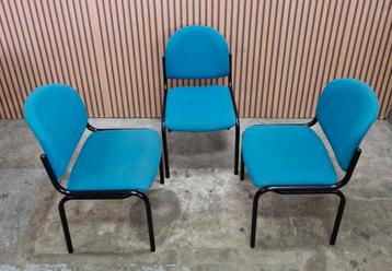 38 x Vergaderstoelen kantine kantoor horeca stoelen cafe beschikbaar voor biedingen