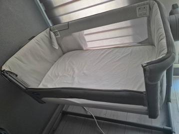 Chicco Next2me magic co-sleeper babybed grijs beschikbaar voor biedingen