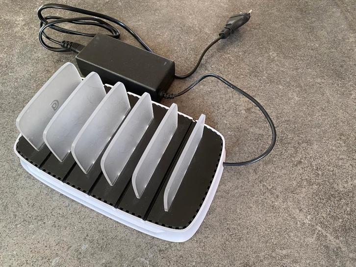 Griffin Powerdock 5, Computers en Software, Laptopstandaarden, Zo goed als nieuw, Ophalen of Verzenden