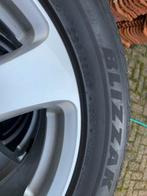 Mercedes Vito Banden - Bridgestone Blizzak 225/55R17, 17 inch, Band(en), 225 mm, Bestelwagen