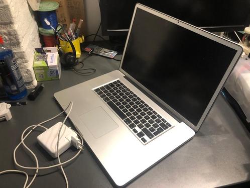 Apple MacBook Pro Laptop (defect), Computers en Software, Apple Macbooks, Niet werkend, MacBook Pro, 17 inch, Onbekend, 4 GB, Qwerty