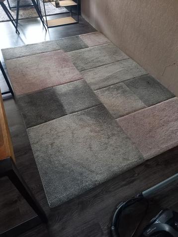 Vloerkleed 160x230 beschikbaar voor biedingen