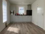 Keller keuken, zelf verwijderen 3de/4de week September., Huis en Inrichting, Ophalen, Enkelwandige keuken, Zo goed als nieuw, Kunststof