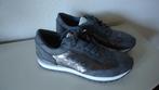 Sneakers met pailletten, taupekleur, 38, NIEUW!, Nieuw, Sneakers of Gympen, Makro, Ophalen of Verzenden