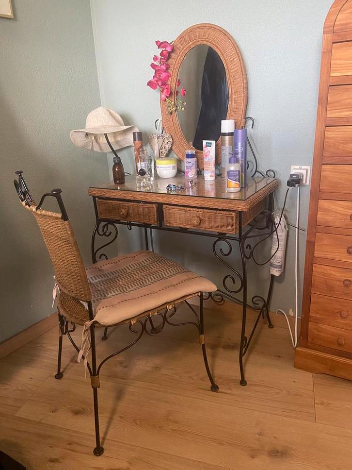 Kaptafel met stoel, Huis en Inrichting, Tafels | Kaptafels, Gebruikt, Minder dan 100 cm, 50 tot 100 cm, Ophalen