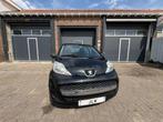 Peugeot 107 1.0 12V 5DR 2011 Zwart, Auto's, Voorwielaandrijving, USB, 4 stoelen, Origineel Nederlands